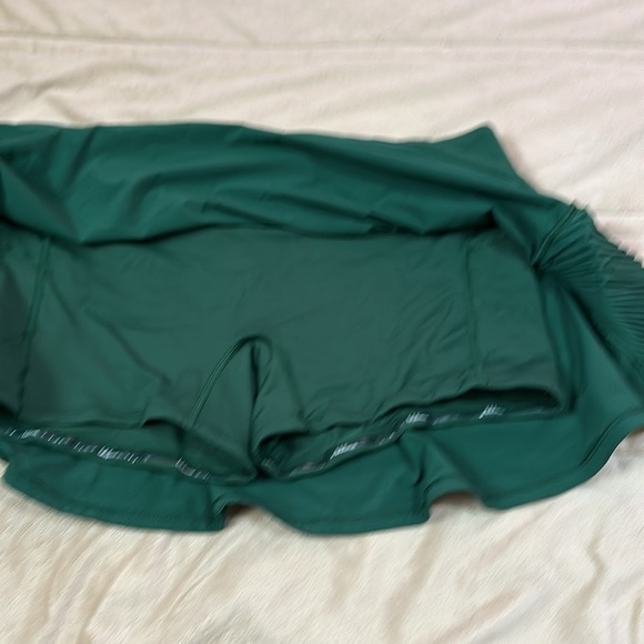 Play off the pleats skirts lululemon - Picture 4 of 9